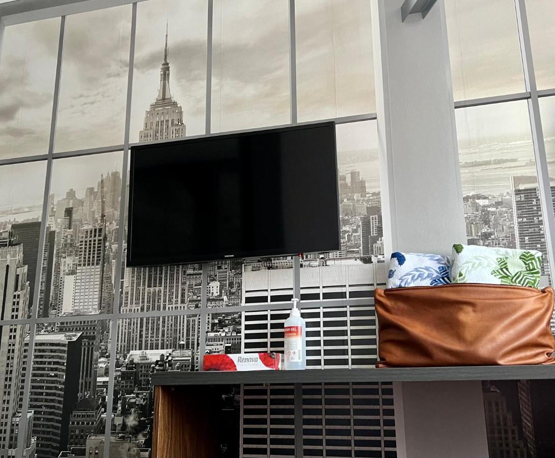 Habitacion New York - 5 Torres 马德里 外观 照片